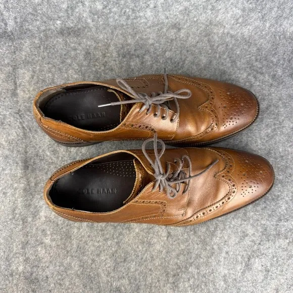 COLE HAAN Size 9.5 BENTON Brown Wingtip Oxford Dress Shoes
