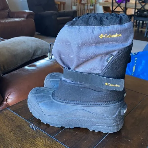 Columbia winter snow boots waterproof grey black youth 5 walking sledding