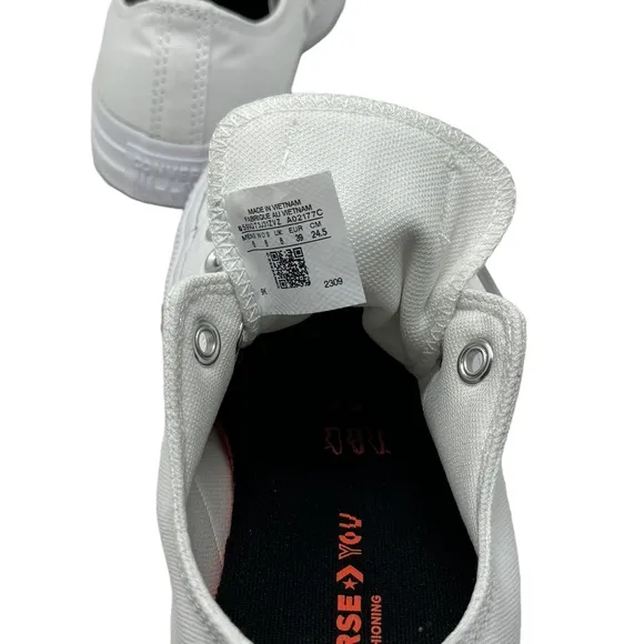 Converse Chuck Taylor Low Top Shoes Casual Women's White Canvas SB A02177C-WWBDB