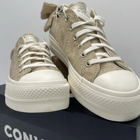Converse Women's Tan Lace Platforms A10246CCTAS LIFT OXNUTTY GRANOLA/EGRET/LIG