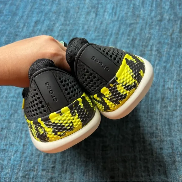 Crocs LiteRide 360 Pacer Water Walking Sneaker Shoes in Black Yellow Marbled