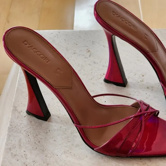 D'accori fuchsia holographic patent leather mule sandals sz 39.5