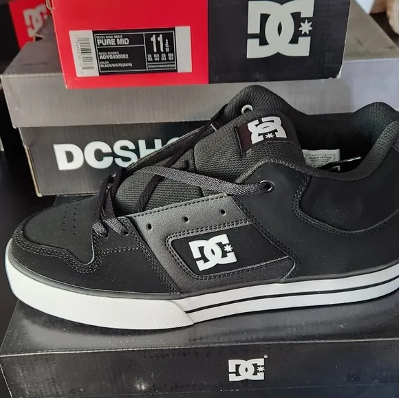 DC - Men's Pure Mid Casual Skate Shoe - Size 11.5