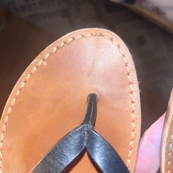 DÔEN SANDALS