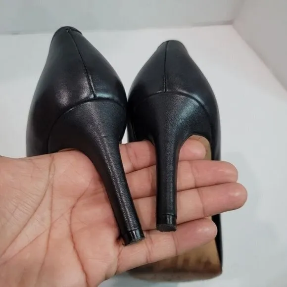 Diane von Furstenberg Pointed Toe Pumps Size 7.5