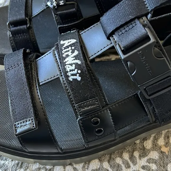 Dr. Martens Pearson sandals NWOT