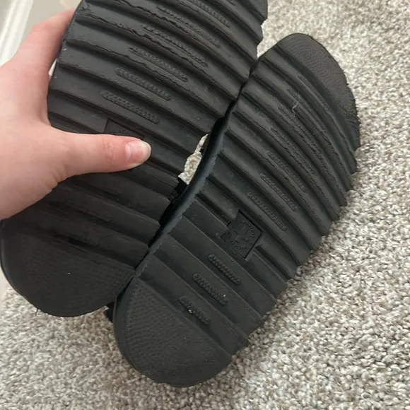 DR. MARTENS Voss Sandals