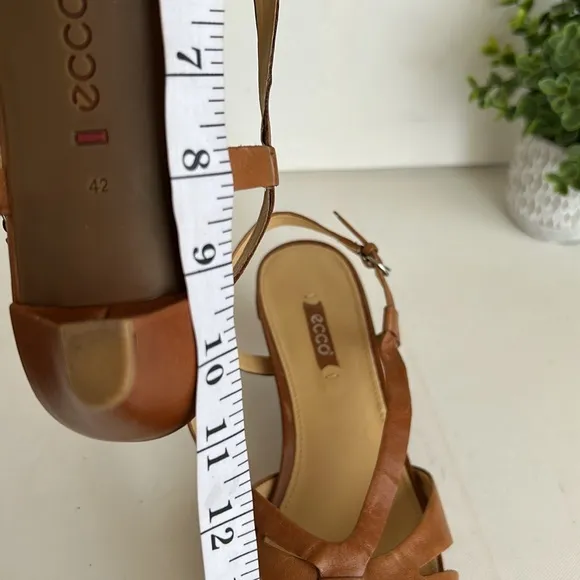 Ecco Brown Sandals Back Strap