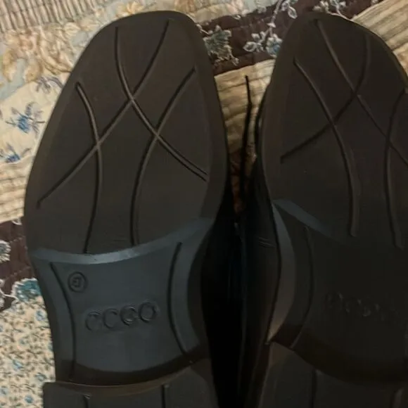 Ecco black dress shoes