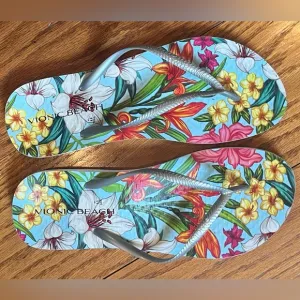 EUC Vionic Sandals, Floral