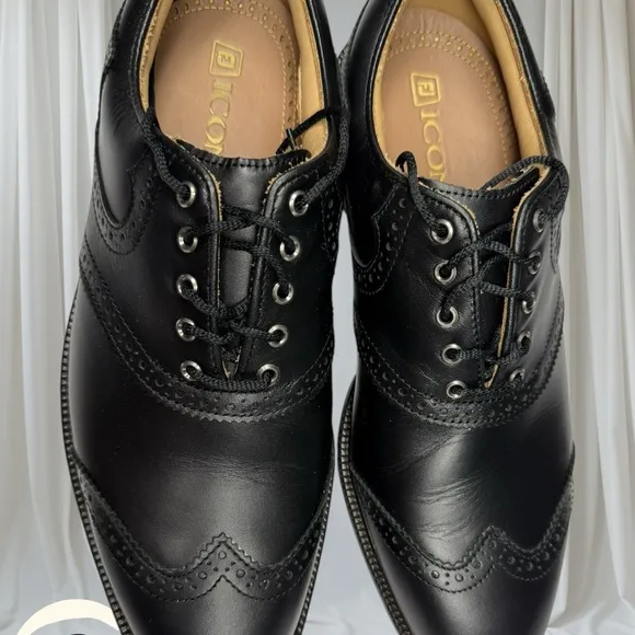 FootJoy ICON Shield Tip Golf Shoes – Black Leather Wingtip Size 8.5M