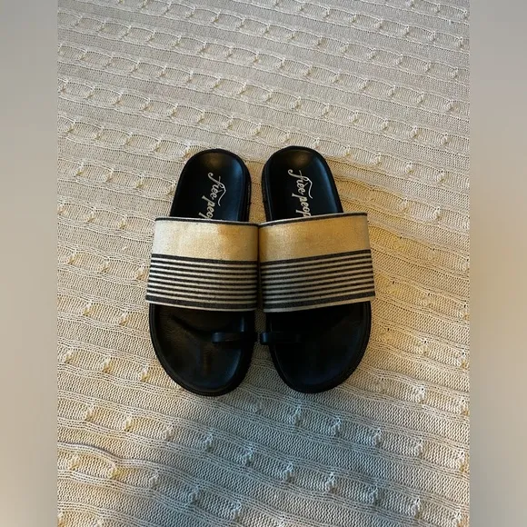 Free People EU40/US 9.5 Black &amp; Cream Sloan sandals Great Condition