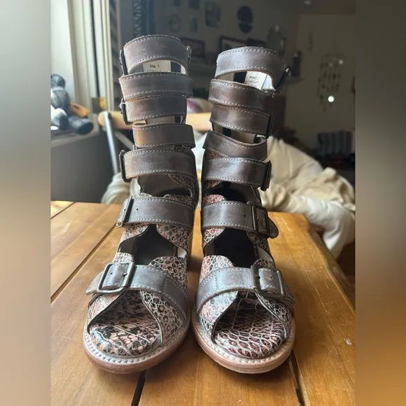 Freebird Bond Heeled Sandals Women's Size 7 EUC