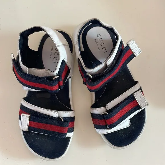 Gauffrette Gucci leather sandals