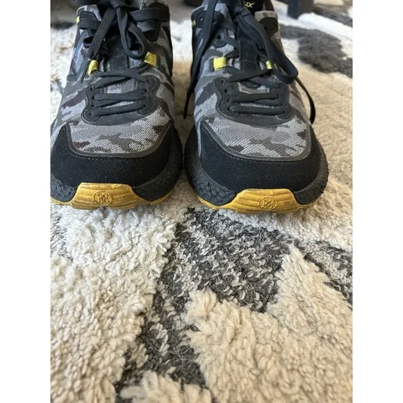 G/Fore MG4x2 Spikeless Golf Shoes Sneakers Black Yellow Camo Men's - Sz 11