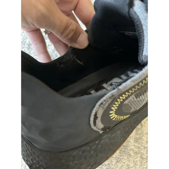 G/Fore MG4x2 Spikeless Golf Shoes Sneakers Black Yellow Camo Men's - Sz 11