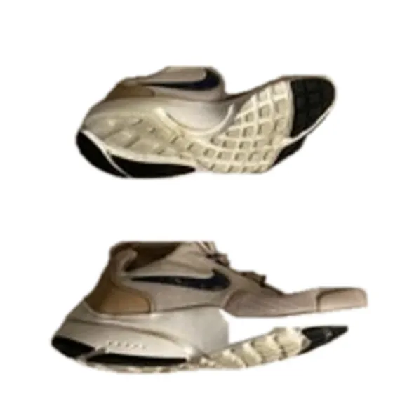 Girls Nike Shoes Size 5Y Beige Sneakers