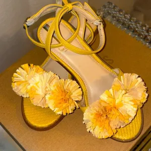 Girls Sandals 💛