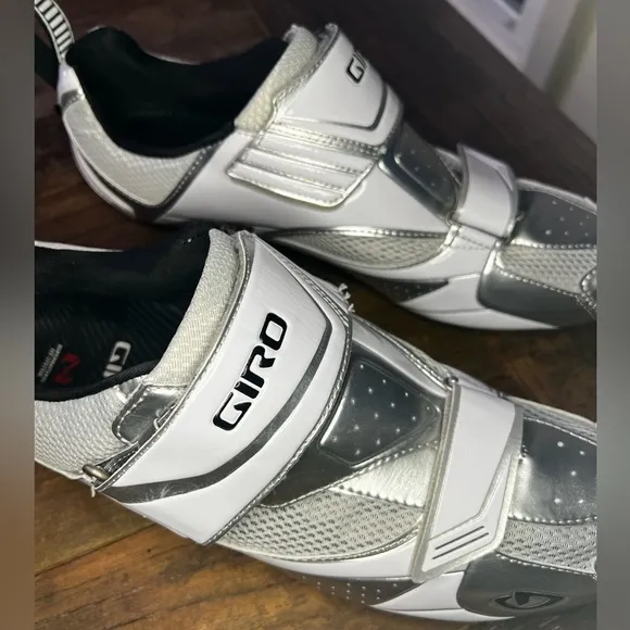 Giro Mele Tri Shoes, cycling shoes chrome &amp; white, great shape (MB2)