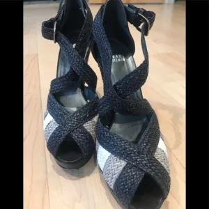Gorgeous Stuart Weitzman Black Lanyard sandals