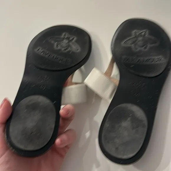Gucci Women's White and Black Sandals