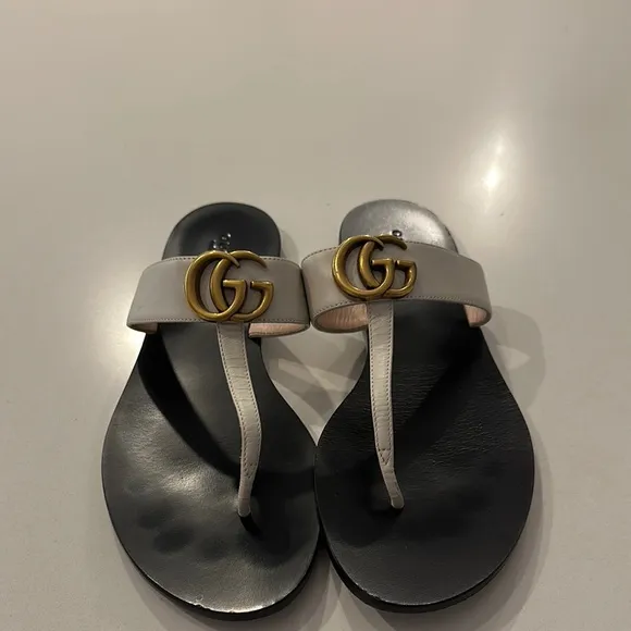 Gucci Women's White and Black Sandals