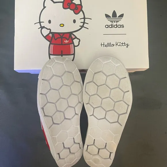 Hello Kitty Red T-Shirt and Sneakers Set
