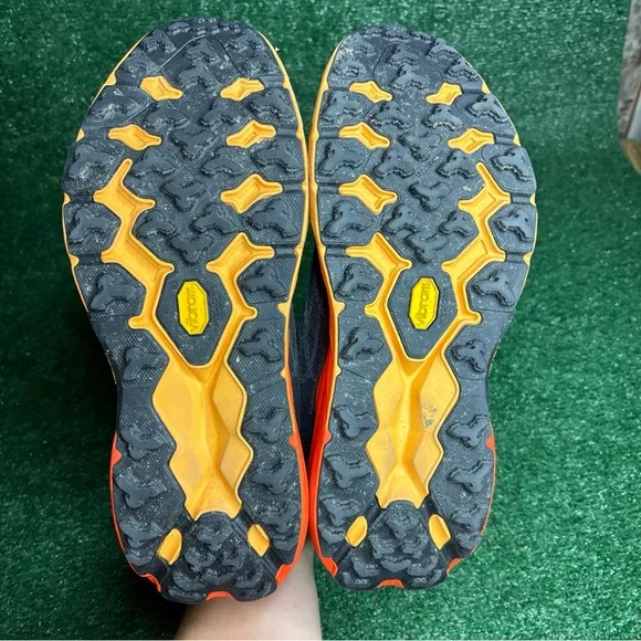 Hoka One One Speedgoat 5 Trail Running Shoes Men 10.5 D Gray Sneakers