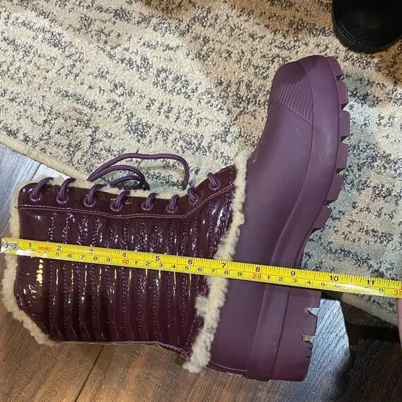 Hunter Snow Burgundy Boots with Fur Lining