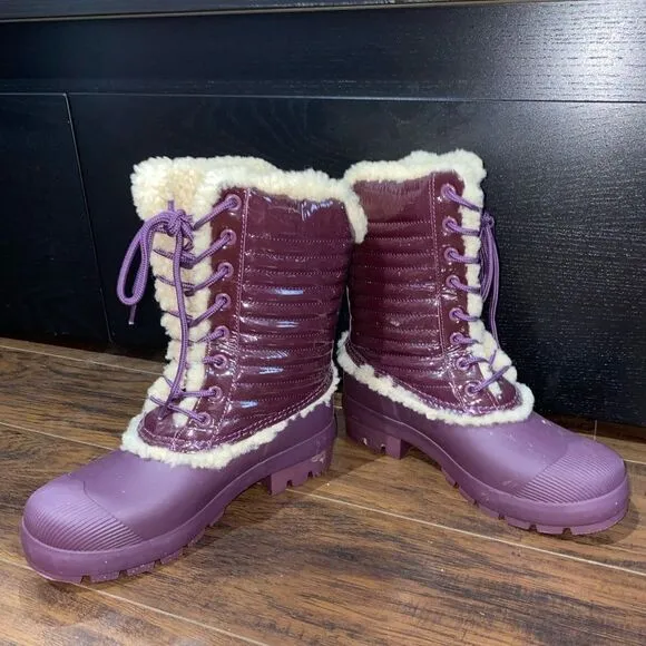 Hunter Snow Burgundy Boots with Fur Lining