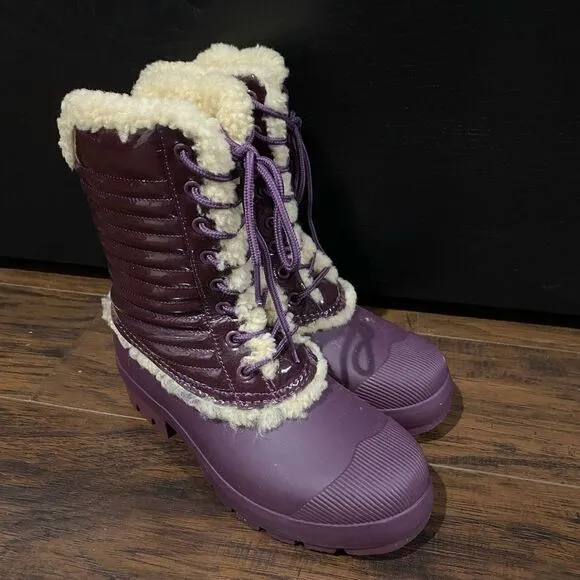 Hunter Snow Burgundy Boots with Fur Lining