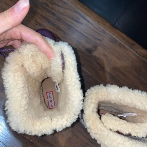 Hunter Snow Burgundy Boots with Fur Lining