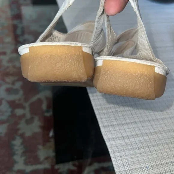 Hush puppies, white leather , sandals are pre loved, see photos