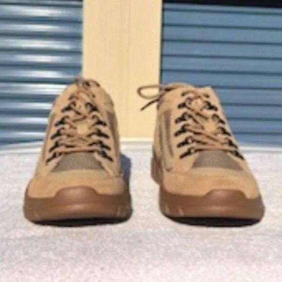 Hybrid Walking Shoes . Size: 12M . Inc International Concepts . Titus Tan