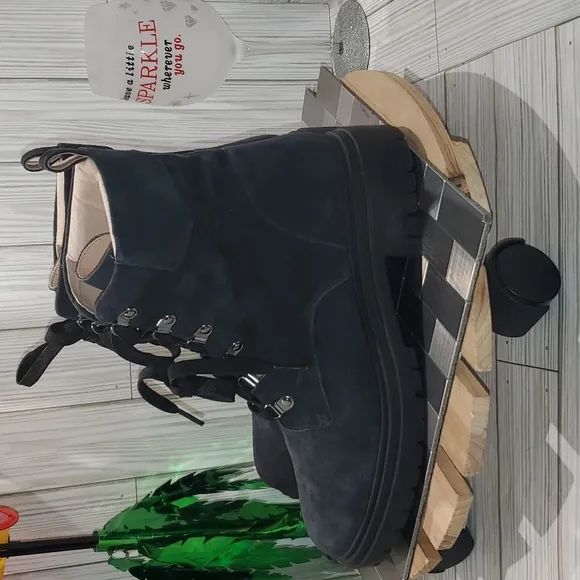 J Jill Dakota luxe‎ hiking boots