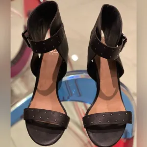 Joe’s black leather ankle strap sandals 4” heels sz 7