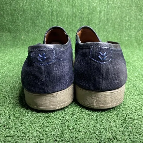 John Varvatos EUC Mens Slip-On Blue Suede Casual Shoes Vibram Sole Size 10.5