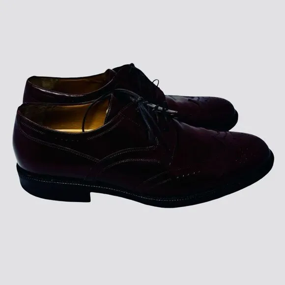 Johnston &amp; Murphy. Men’s Dark Brown Wingtip Sheepskin Dress Shoes. Size 11.