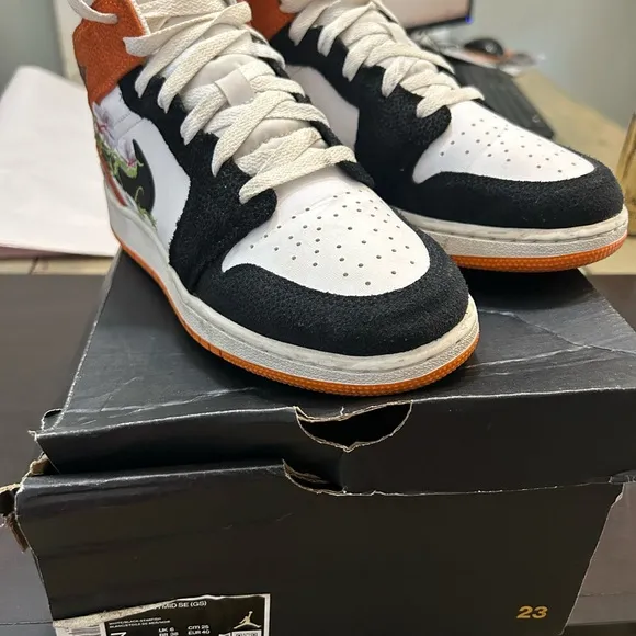 jordan 1 mid se basketball blossom GS-‎ Size: 7Y