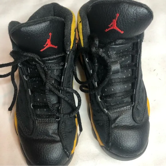 Jordan 13 retro black and yellow sneakers shoes