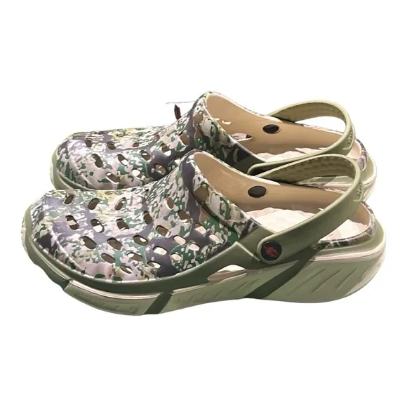 Joybees Men’s Graphic Kryptek Transitional Olive Clog Sandals Size 10. NWT