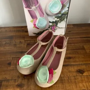 Joyfolie Maya In Almond Girls Dress Shoes Youth 3