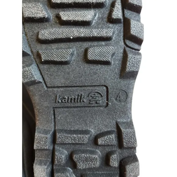 KAMIK Snowfox Snow Boots Kids Youth Girls 4 Pink Black NEW