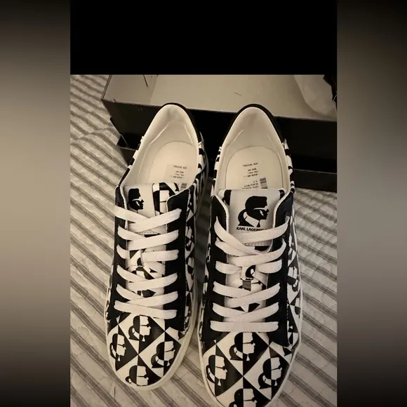 Karl Lagerfeld Cate Diamond Lace Up Sneakers