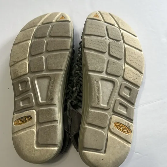 Keen Gray Woven Sandals women’s size 10