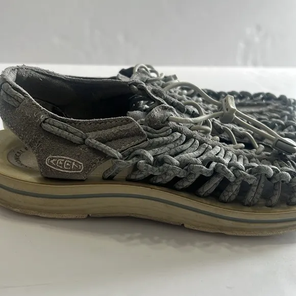 Keen Gray Woven Sandals women’s size 10
