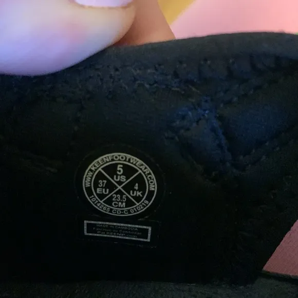 Keen sandals - Size 5