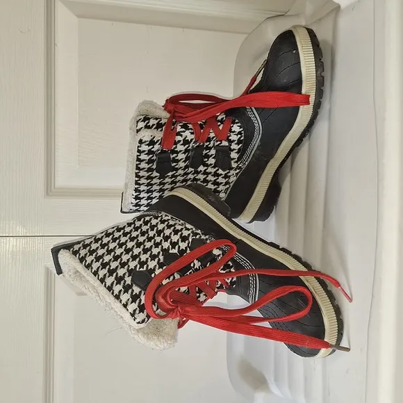 KHOMBU &quot;Telluride&quot; leather fabric winter snow boots - 8 - black/white