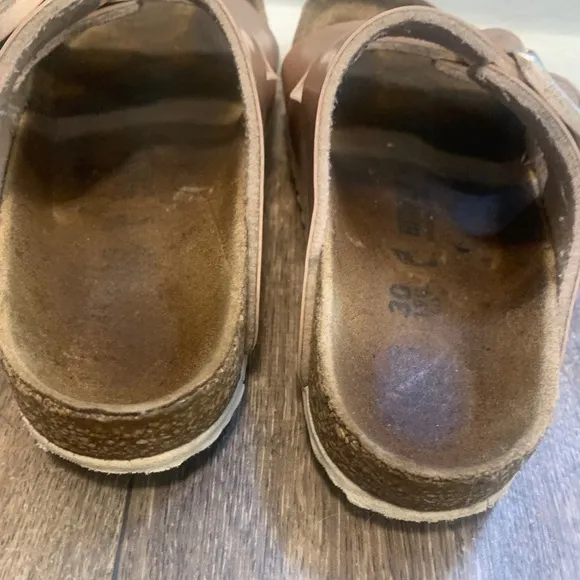 Kids Birkenstock Sandals sz 30