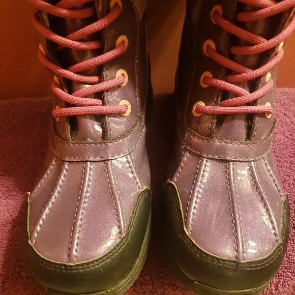 Kids size 4 ugg snow boots purple